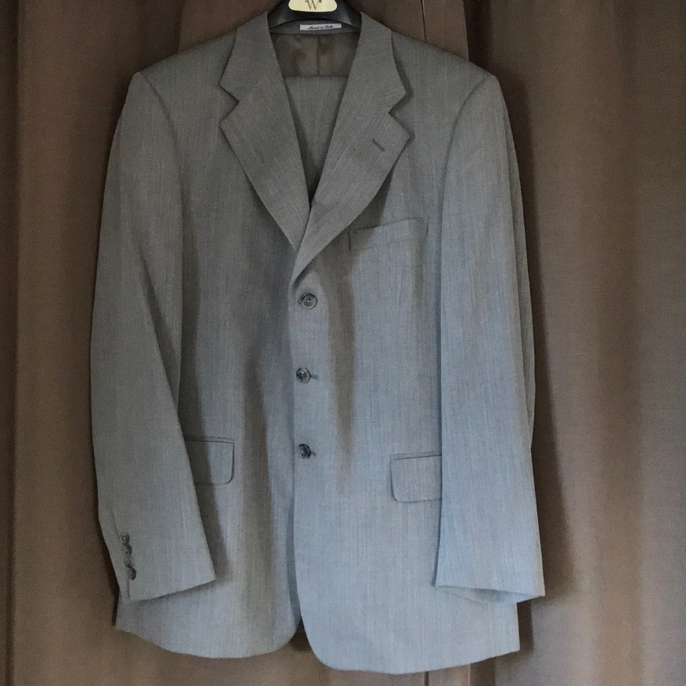 Italian virgin wool suit NEW